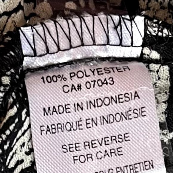 Nicola, black and white tunic top - Picture 5 of 5